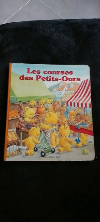 Livre "Les courses des petits ours"