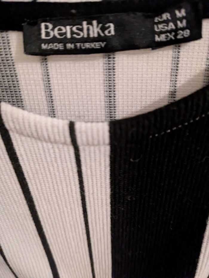 Pull manches bouffantes Bershka - photo numéro 2