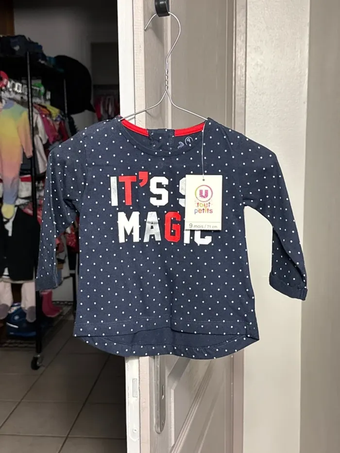 T-shirt U collection manches longues