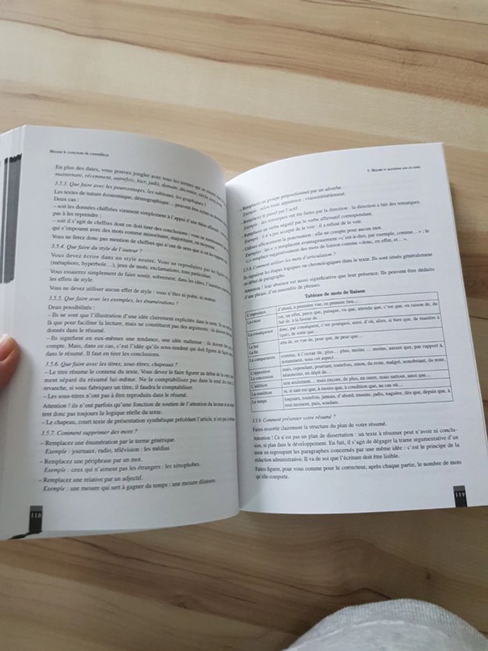 Livre préparation  concours de contrôleur  Catégorie  B Économie - photo numéro 4