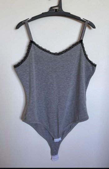 Body femme gris, noir, dentelle , sexy taille L ou  40