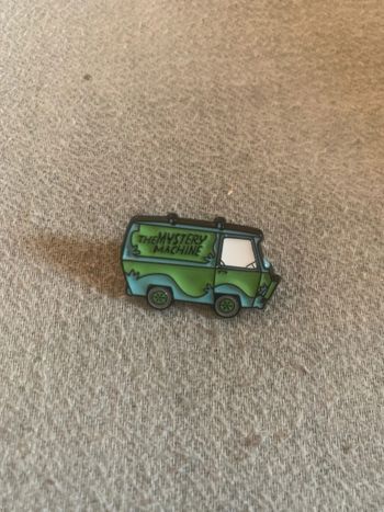 Pin’s scoobydoo the mystery machine