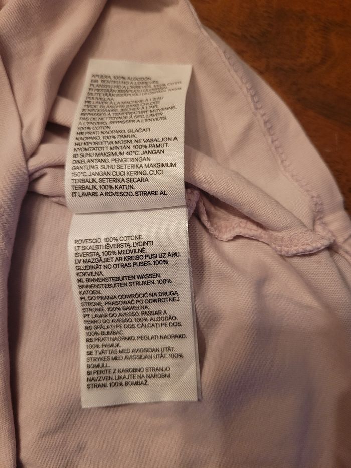 Lot t-shirts princesse 6/8 ans - photo numéro 3