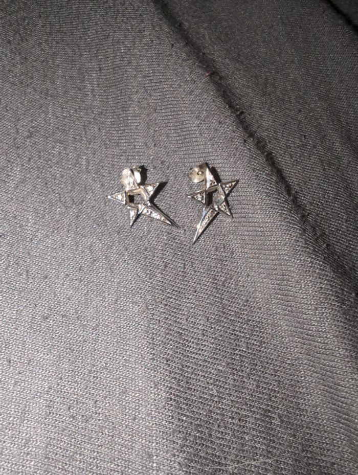 Boucle d'oreille Thierry Mugler étoile