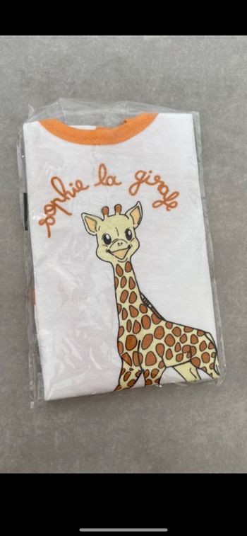 Bavoir Sophie la girafe Neuf