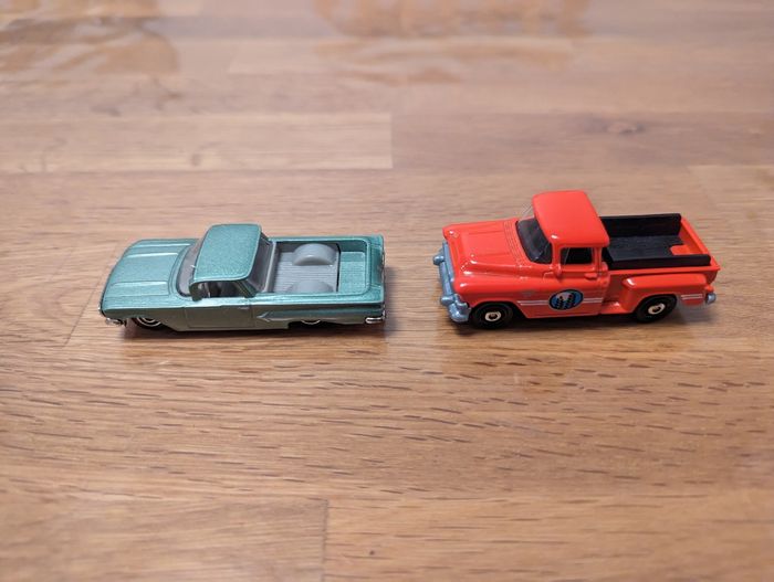 Lot 86 de 2 petites voitures américaines rétro - photo numéro 3