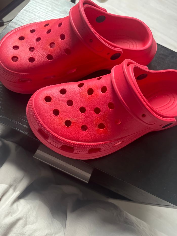 Crocs