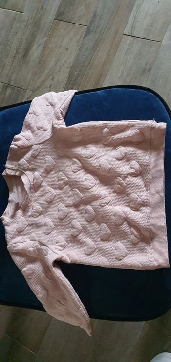Pull rose 9mois