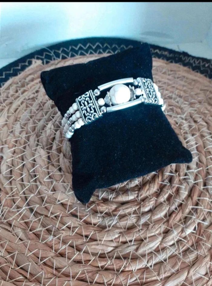 Bracelet  EE - photo numéro 2
