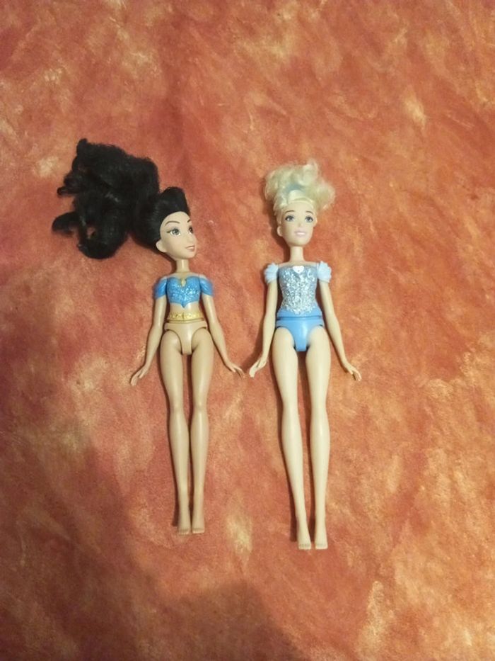 Lot de 2 poupées Hasbro, Jasmine et Cendrillon