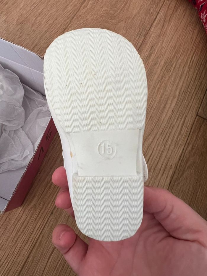 Chaussures cérémonie blanche bébé taille 15 neuf avec etiquette - photo numéro 5