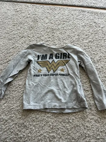 TEE shirt