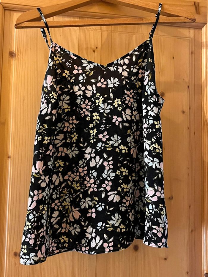 Débardeur fleurs taille 38