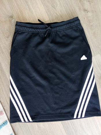 Très belle Jupe Adidas