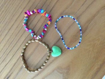 Lot de 3 bracelets en perles