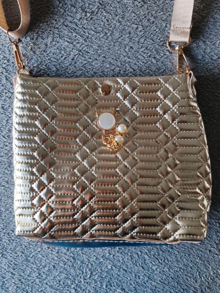 Petit sac à bandoulière Doré Shein Neuf sans étiquette - photo numéro 3