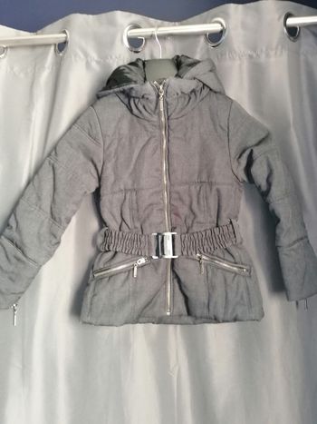 Magnifique manteau BEST MOUNTAIN,,  de très bonne qualité