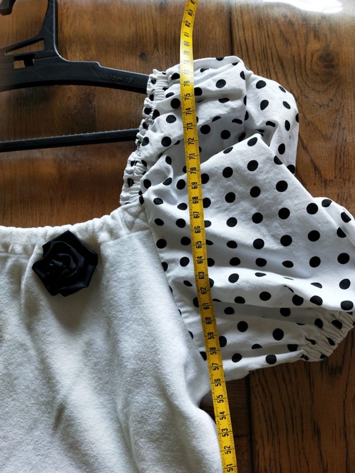 Robe à volants et manches ballon - photo numéro 4