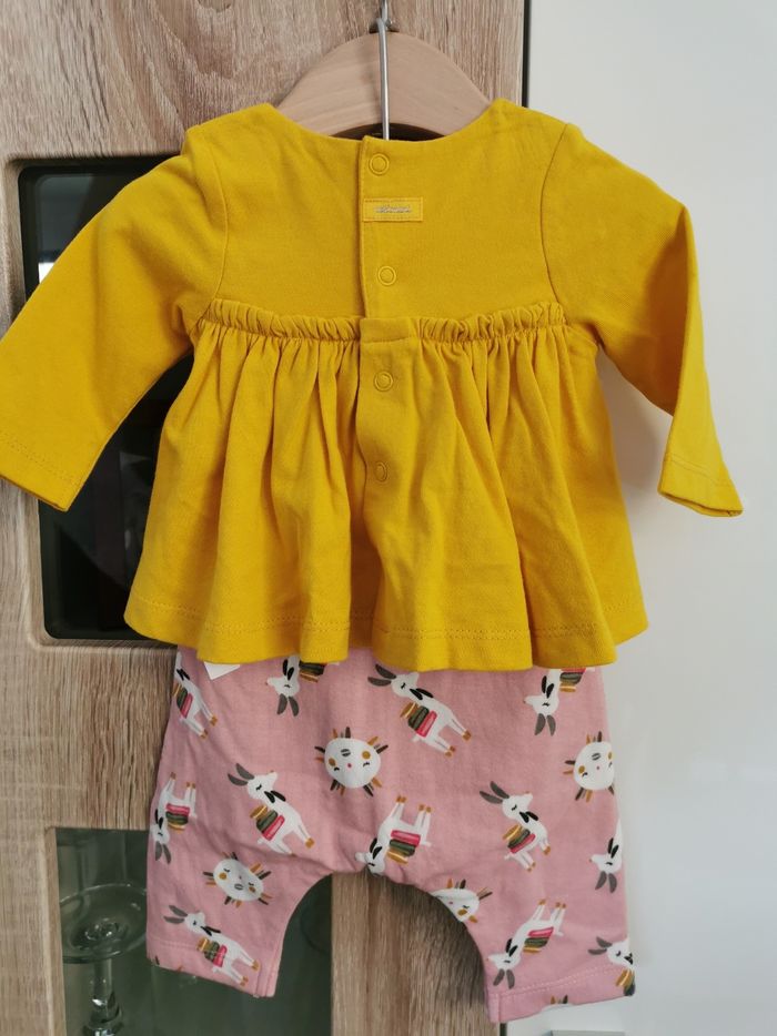 Ensemble Catimini neuf 1 mois - photo numéro 5