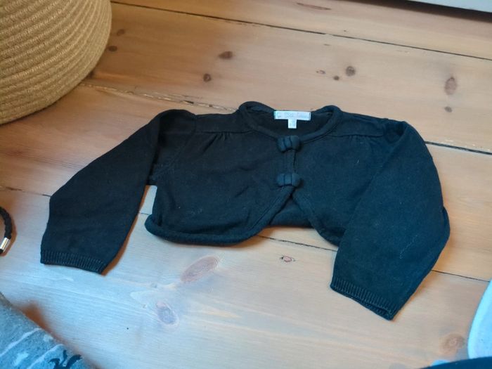 Gilet court boléro bébé 18 mois noeuds