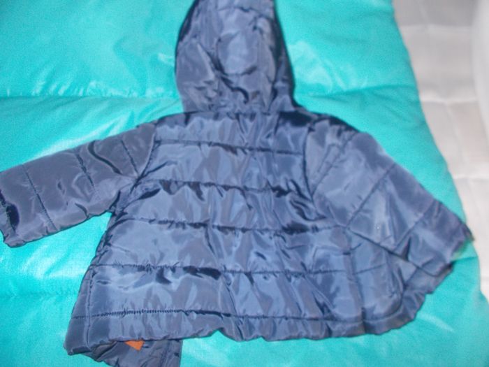 petit blouson marine Kiabi 6 mois - photo numéro 2