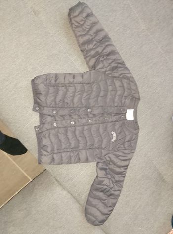 Veste légère tape à l’œil 