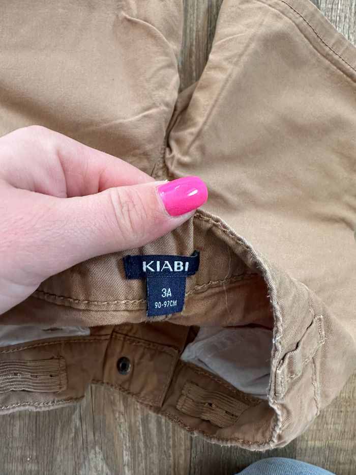 - Short Kiabi - 3 ans - Très bon état - photo numéro 3