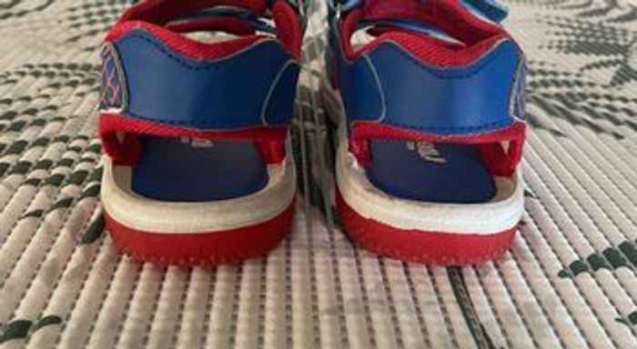 Nu-pieds Spiderman - photo numéro 5