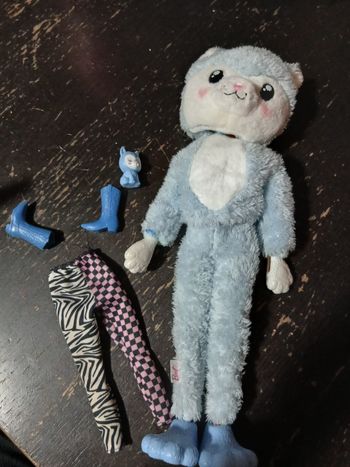 Barbie cutie reveal chat bleu