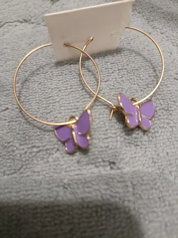 Boucles d'oreilles fantaisie doré papillon violet
