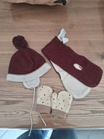 Ensemble bonnet/echarpe +gant