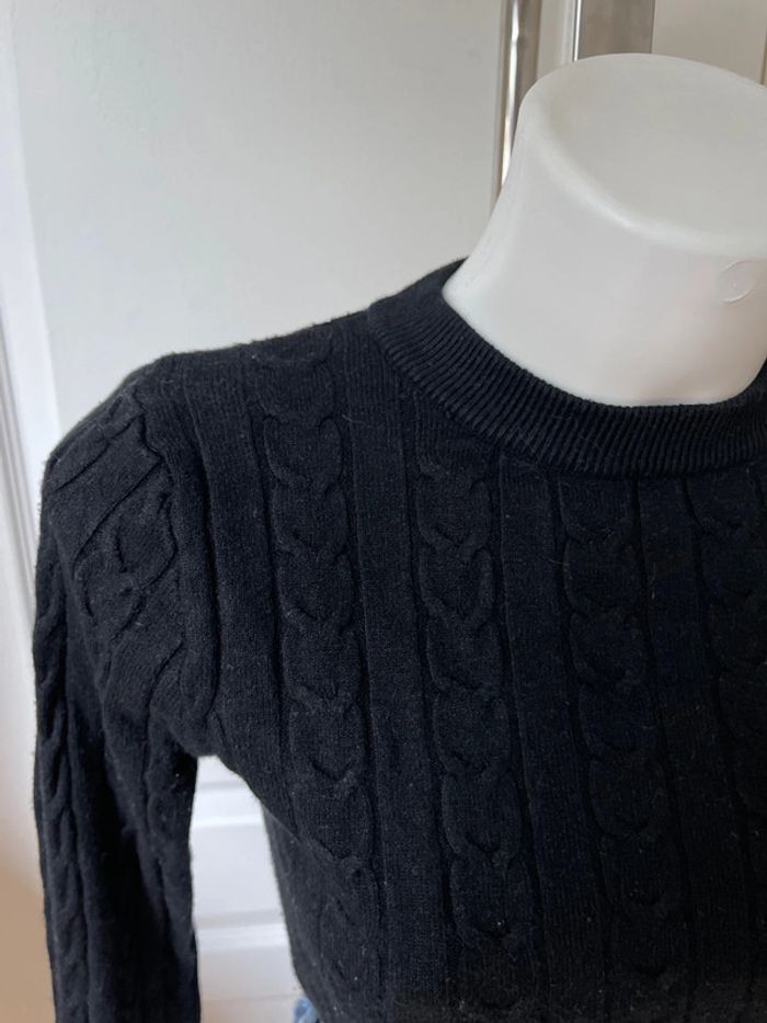 Pull noir - photo numéro 3