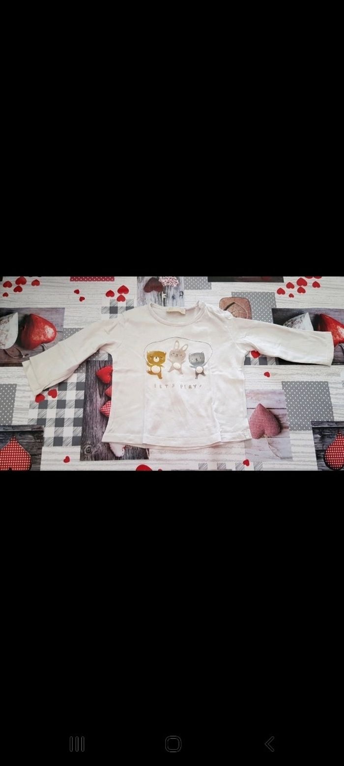 T shirt manches longues taille 9/12 mois