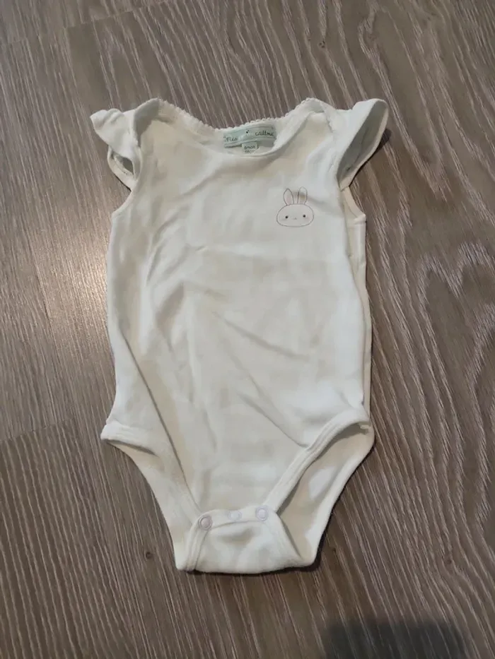 Lot 3 body 6 mois - photo numéro 9