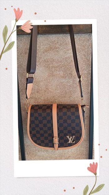 Sac a main bandoulière Neuf LV