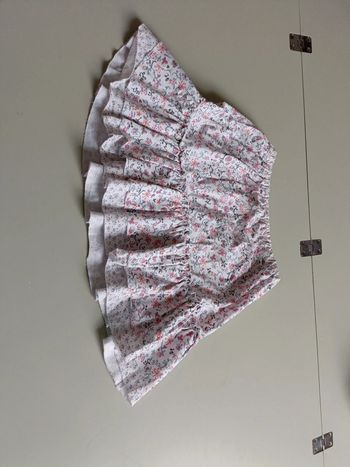 Jupe courte texte kids taille 4 Fleurie