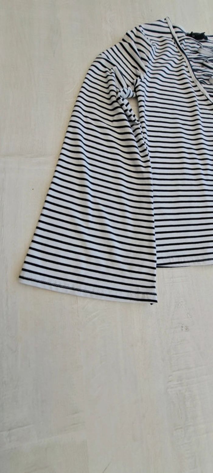 Blouse marinière Atmosphère - taille 32 - manches évasées- décolleté en V laçage - mi-saison - photo numéro 3