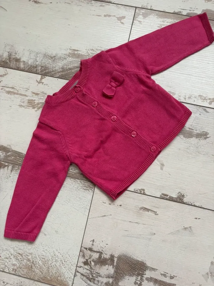Gilet rose 3 mois - photo numéro 2