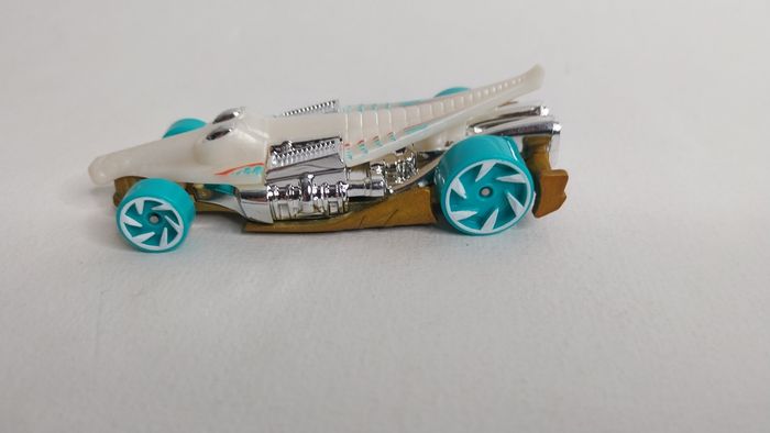 Hot Wheels Croc Rod Calendrier de l'Avent  2022 - photo numéro 4