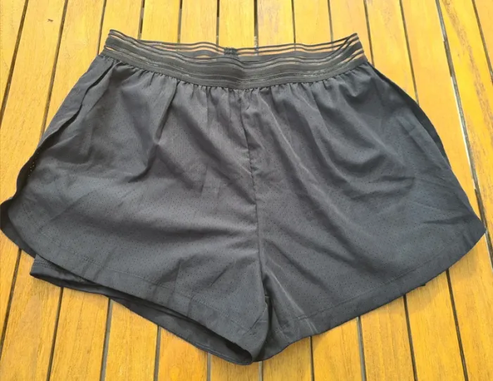 Short sport