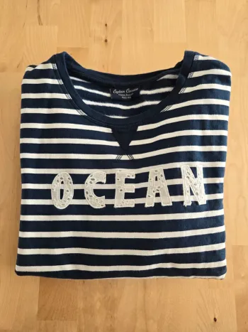 Pull Captain Corsaire