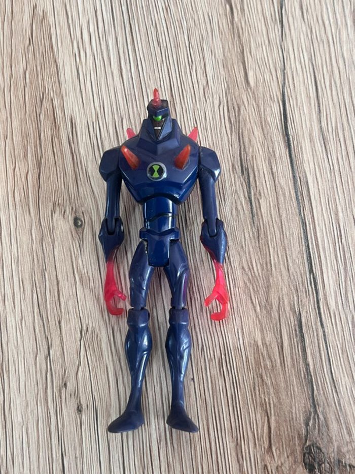 Figurine Ben 10 Chromastone