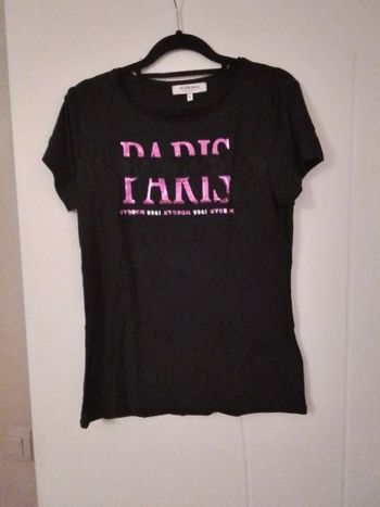 Tee shirt