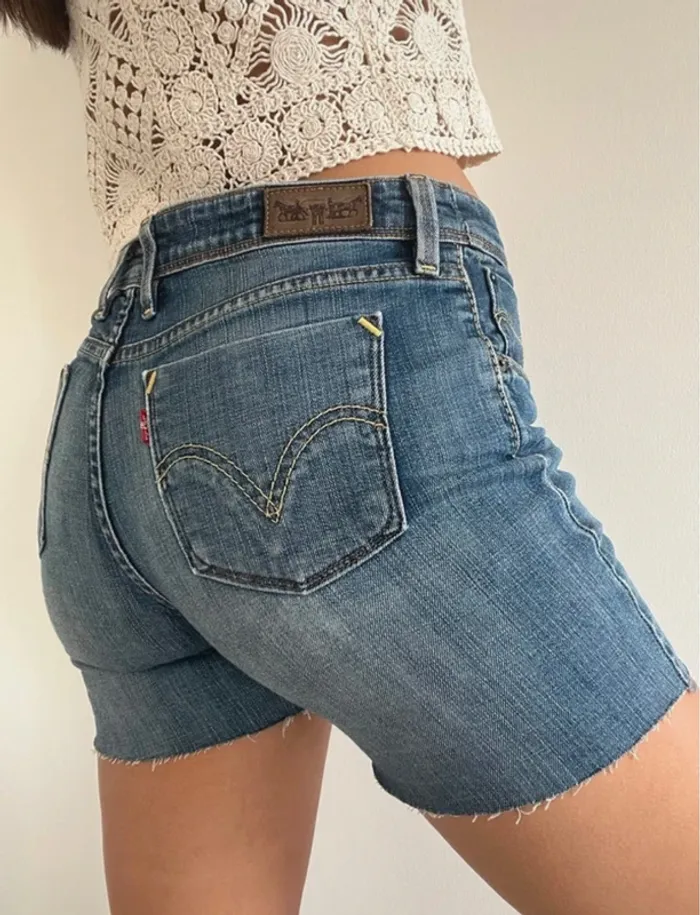 Short en jean Lévis vintage usa taille 36 top état coton ultra looké - photo numéro 2