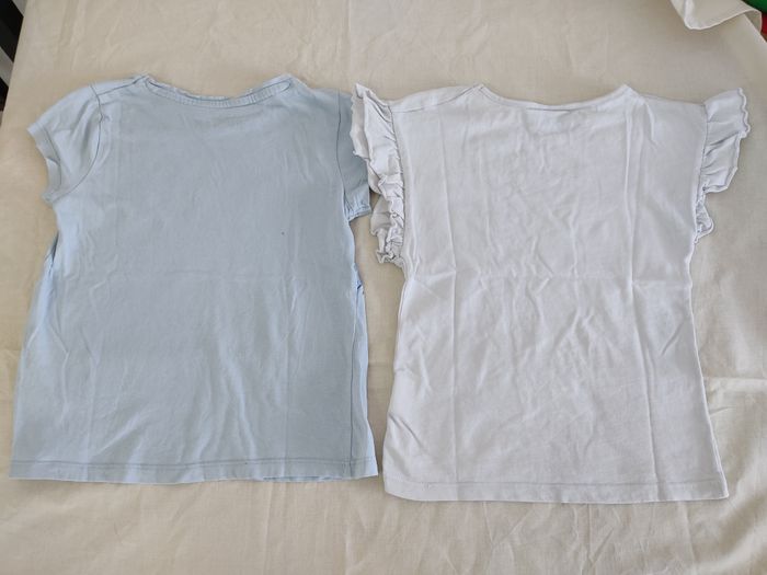 Lot 2 t-shirts Disney - photo numéro 3