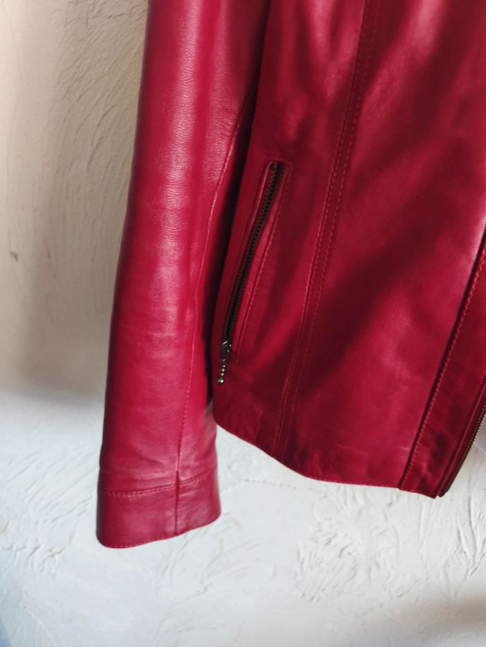 Blouson en cuir rouge - photo numéro 5