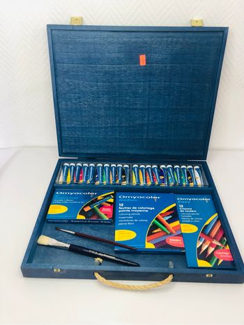 Mallette en bois à dessin