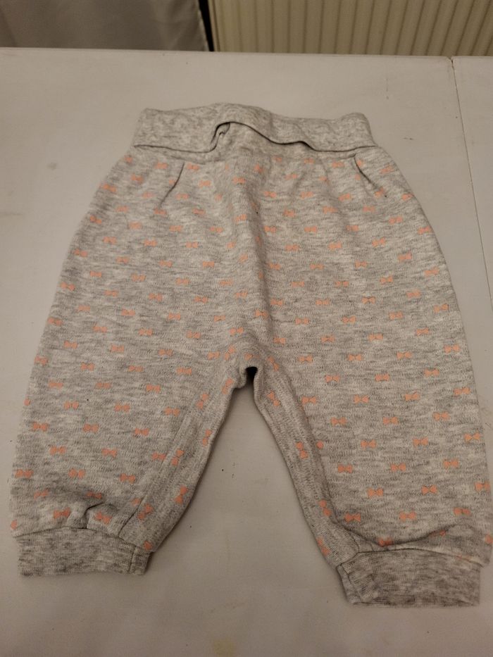 Lot de 2 bas  fille 6 mois - photo numéro 2