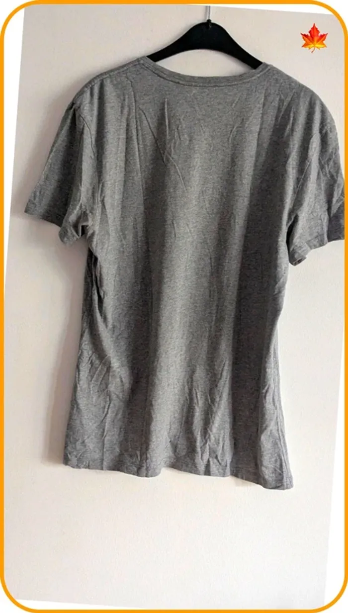 T shirt homme Levi's col V taille L - photo numéro 2