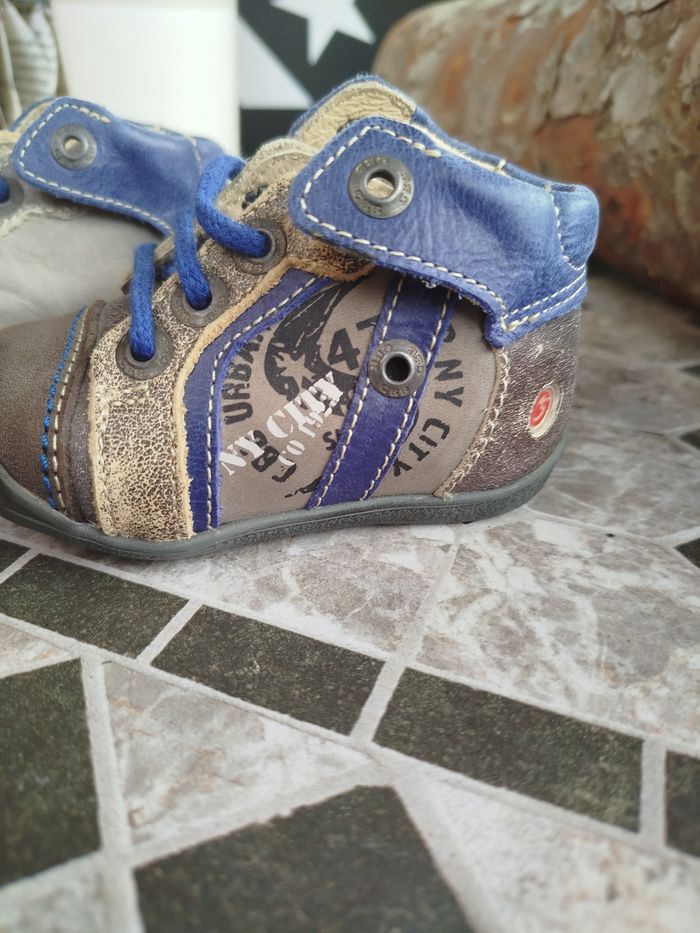 Lot de chaussures pour bébé - photo numéro 7